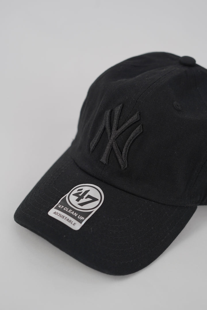 NY Baseball Adjustable Cap in Black