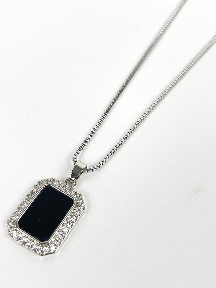 Garm Island Onyx Necklace