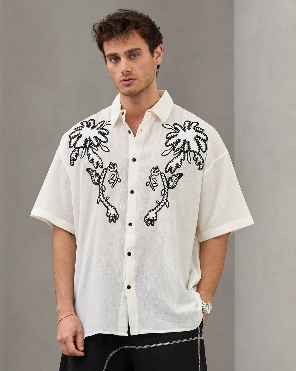 2morrow Floral Embroidered shirt in white