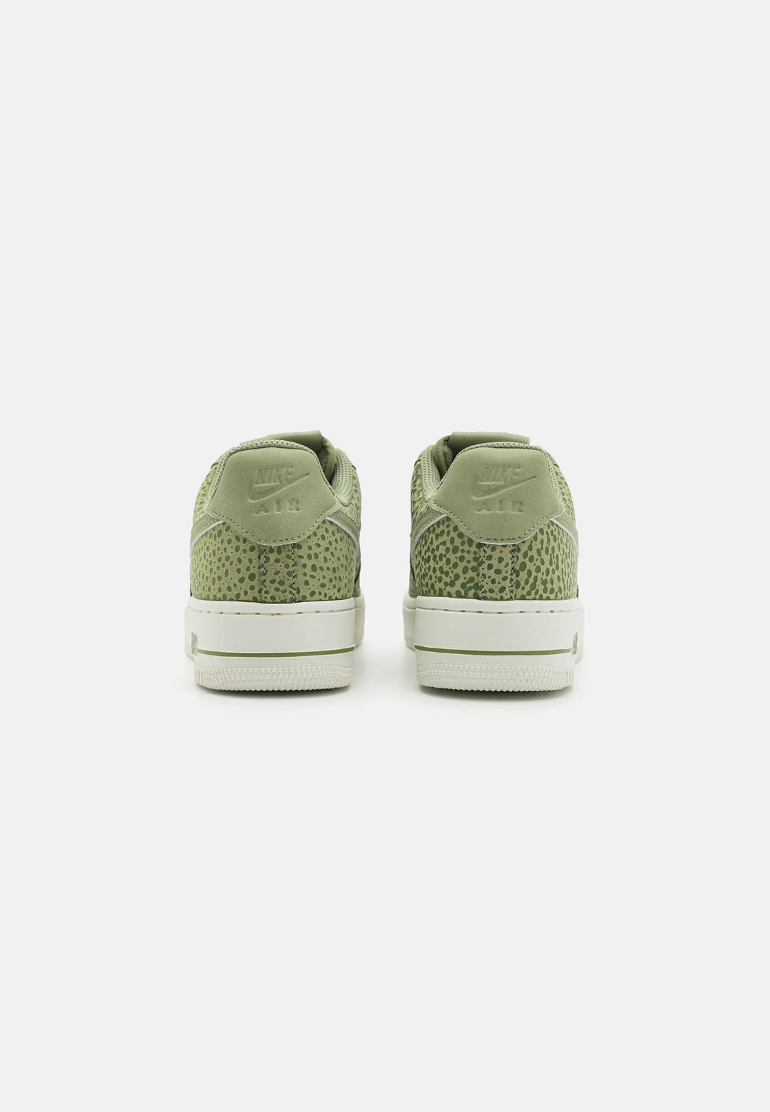 Nike Air Force 1 07 PRM Trainers in green
