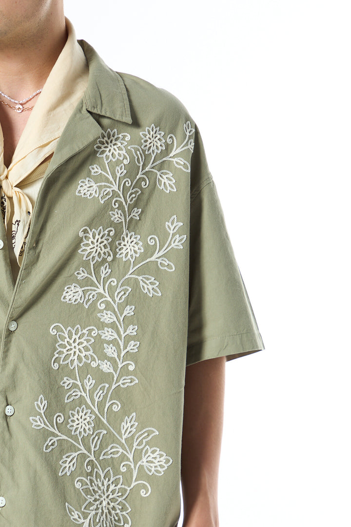 VAMOS FLORAL EMBROIDERED OVERSIZE SHORT SLEEVE LINEN SHIRT GREEN