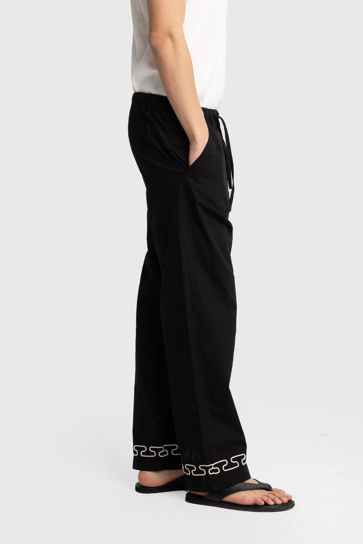 Giesto Poplin Pants with Embroidery Details in black