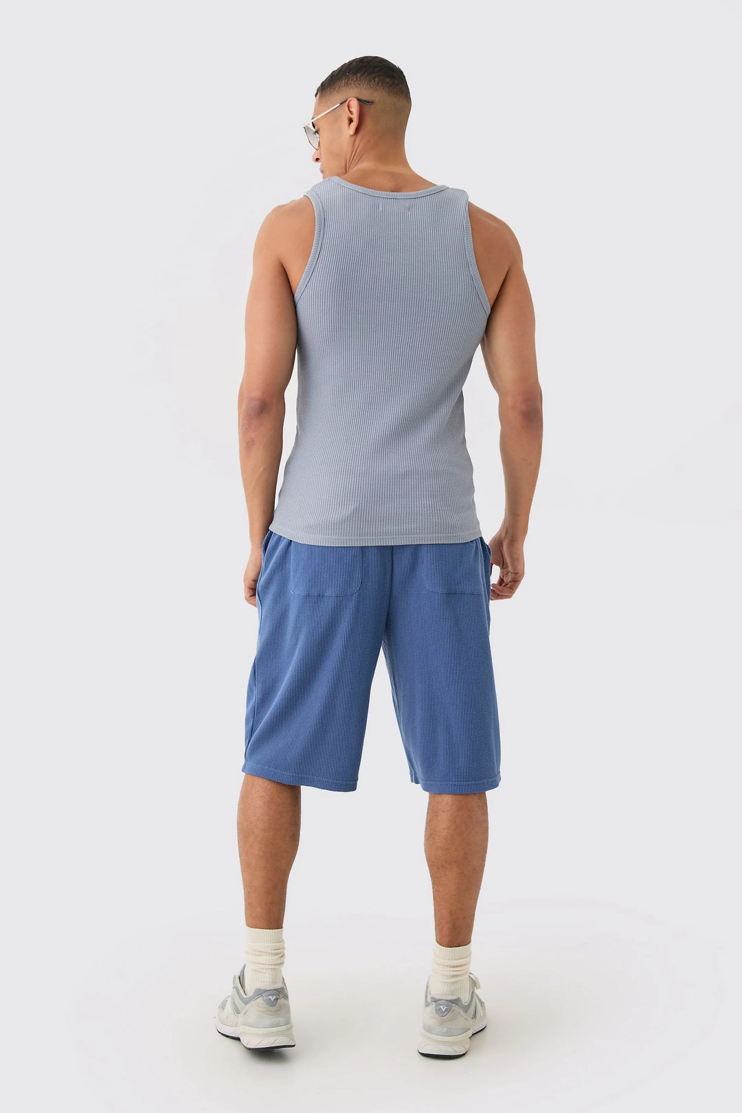 MAN SLIM WAFFLE RUBBER BADGE VEST SLATE BLUE