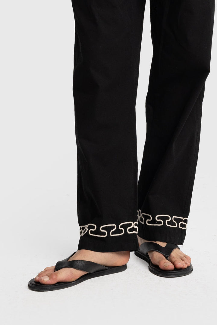 Giesto Poplin Pants with Embroidery Details in black