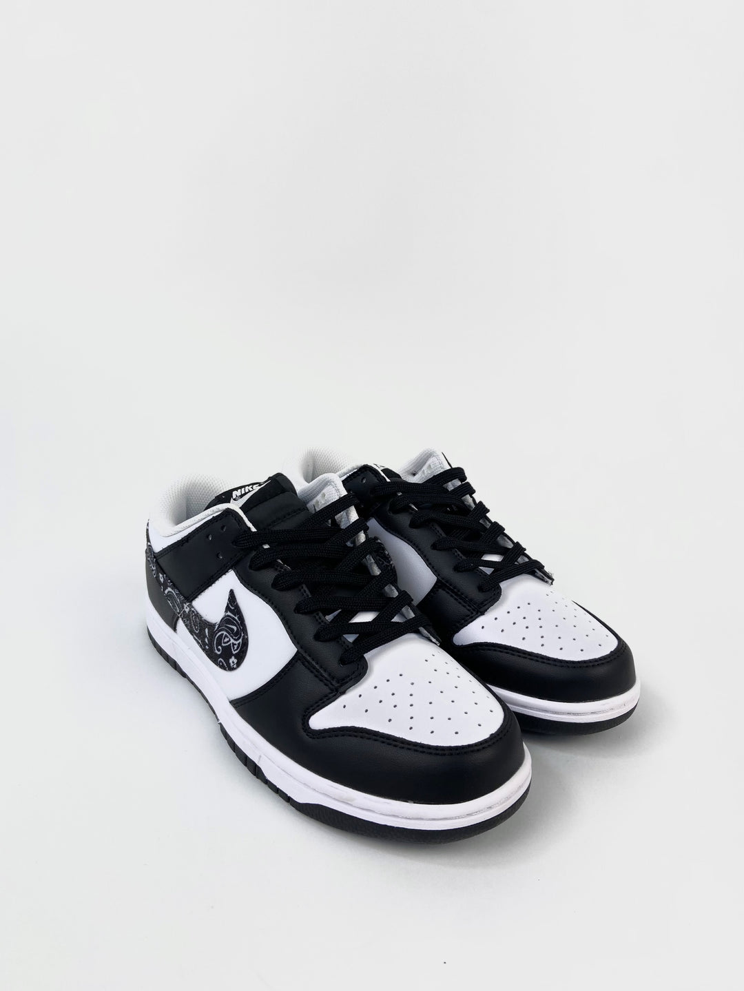 Nike Dunk Low Trainers with Flower detail in Black