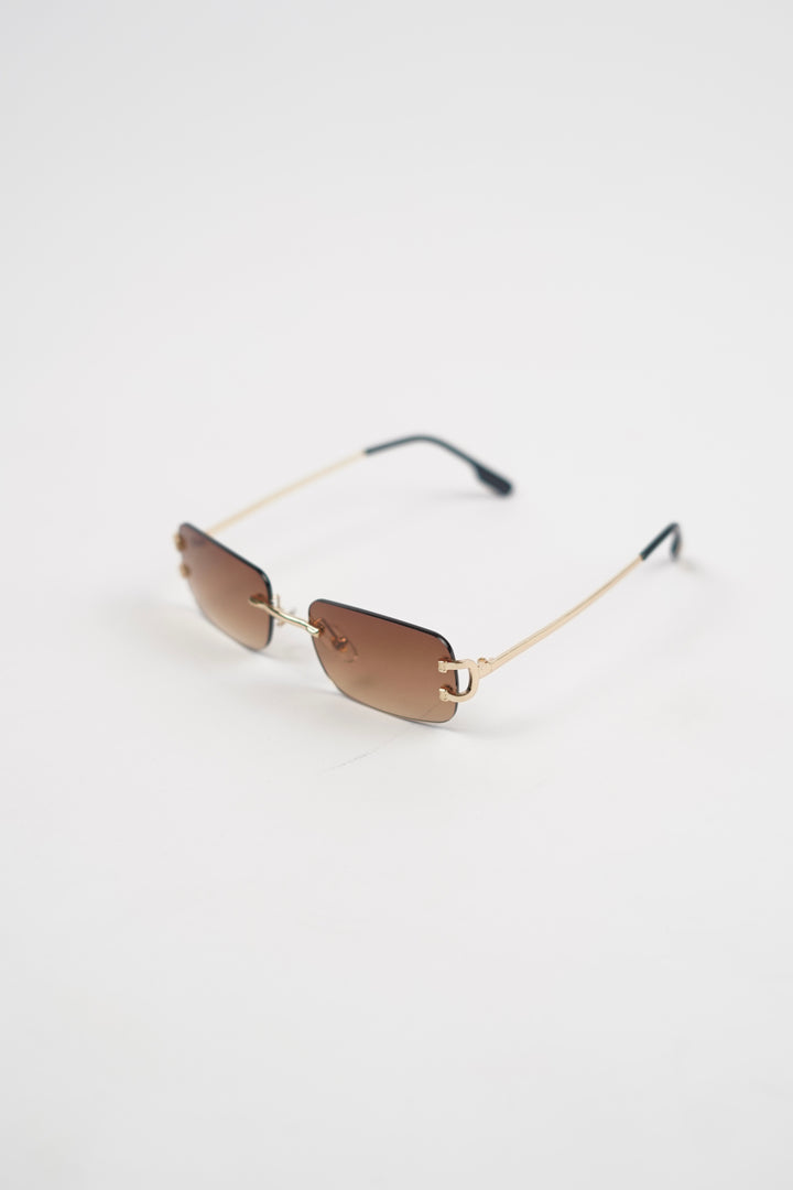 Pronged Square Frame Sun glasses in gradient