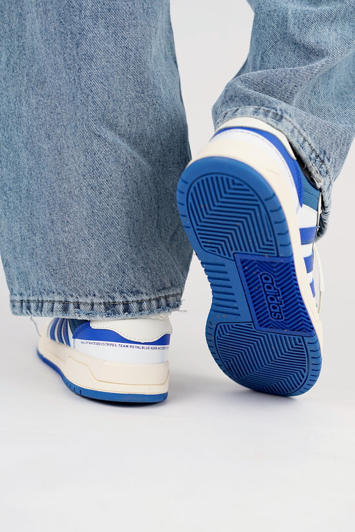 Adidas New Entrap Forum Trainers in Off White and Blue
