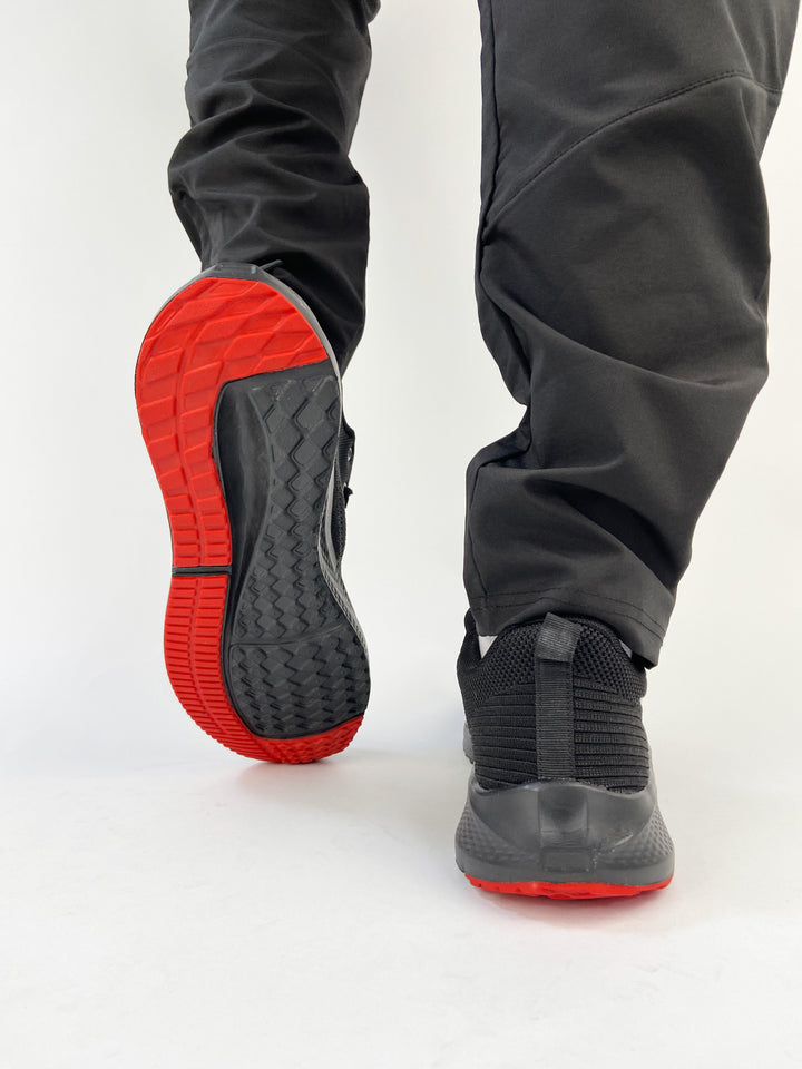 Nike air max knit trainers with black&red sole