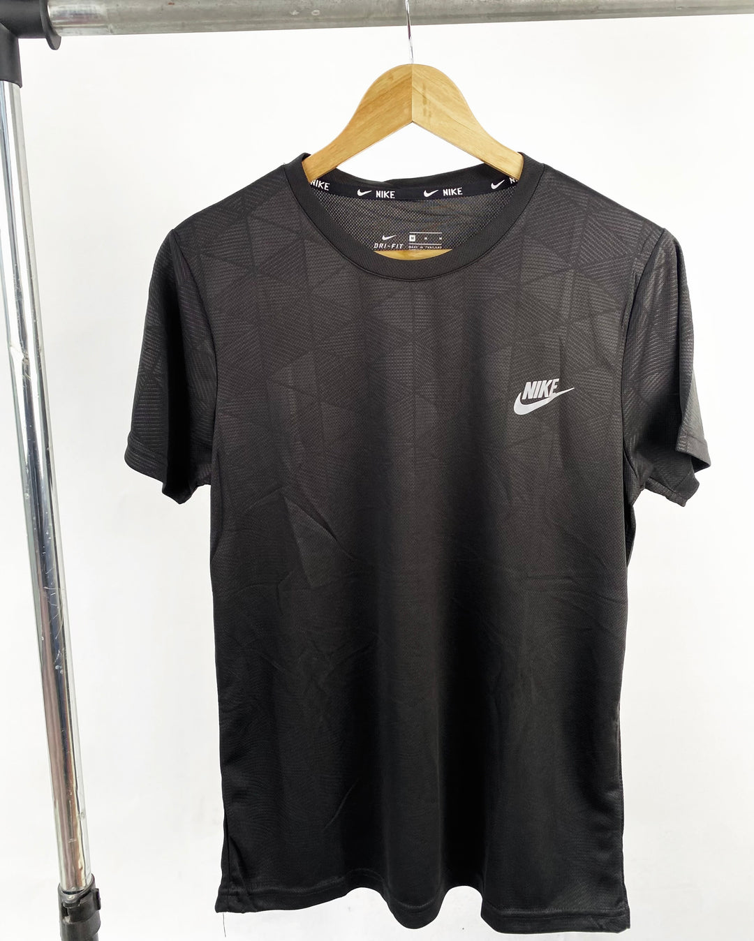 Nike sport t-shirt in black