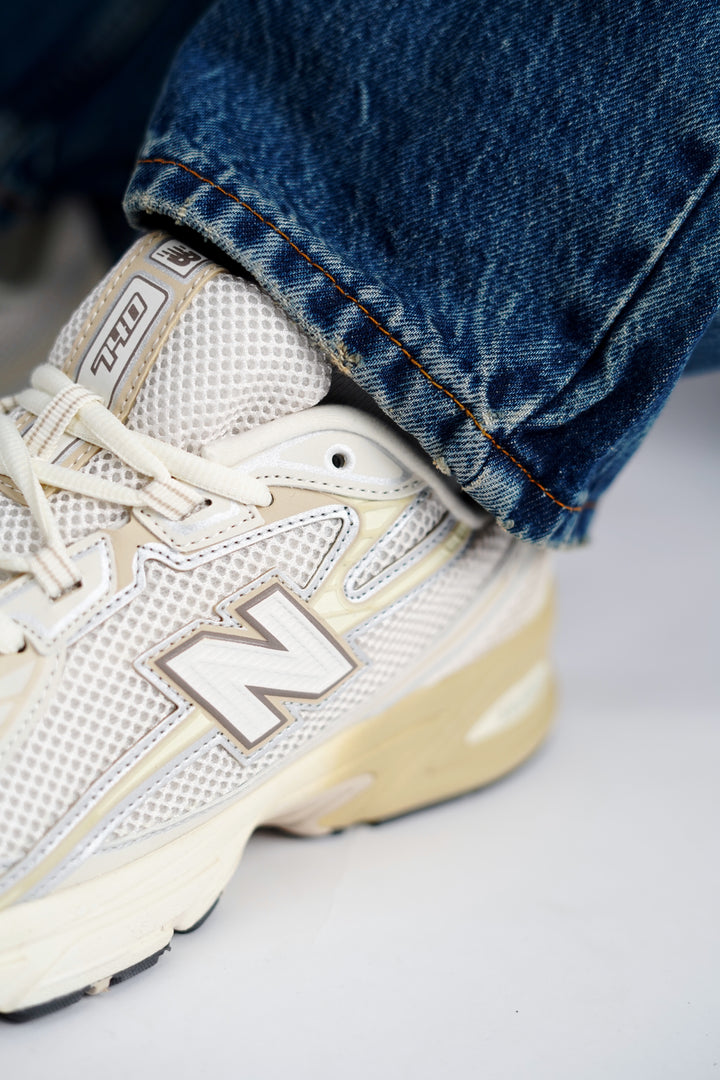 New Balance Moon rock 740 Trainers in Beige