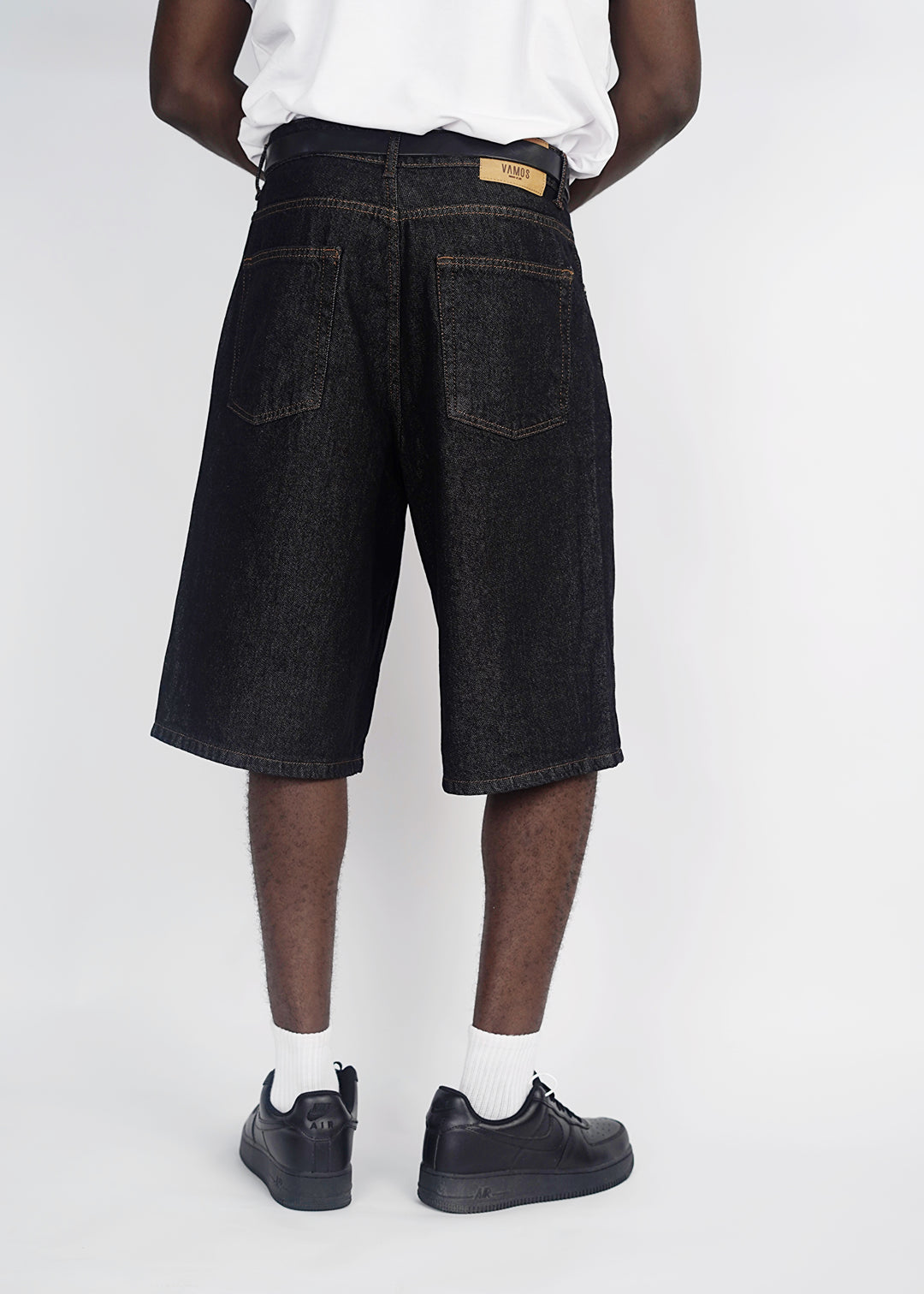 Vamos Baggy Jeans Shorts in Dry Black Denim