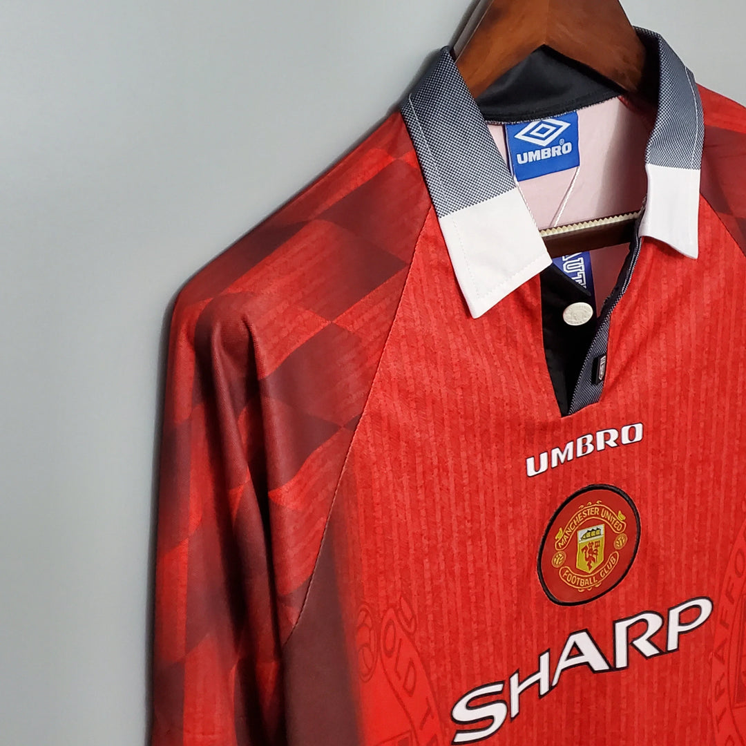 Manchester United 1996 Longsleeve Home Retro Jersey in red