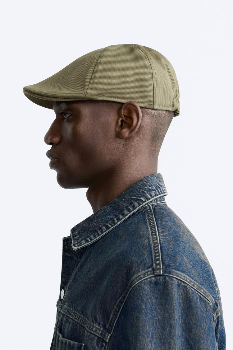 ZARA TEXTURED FLAT CAP