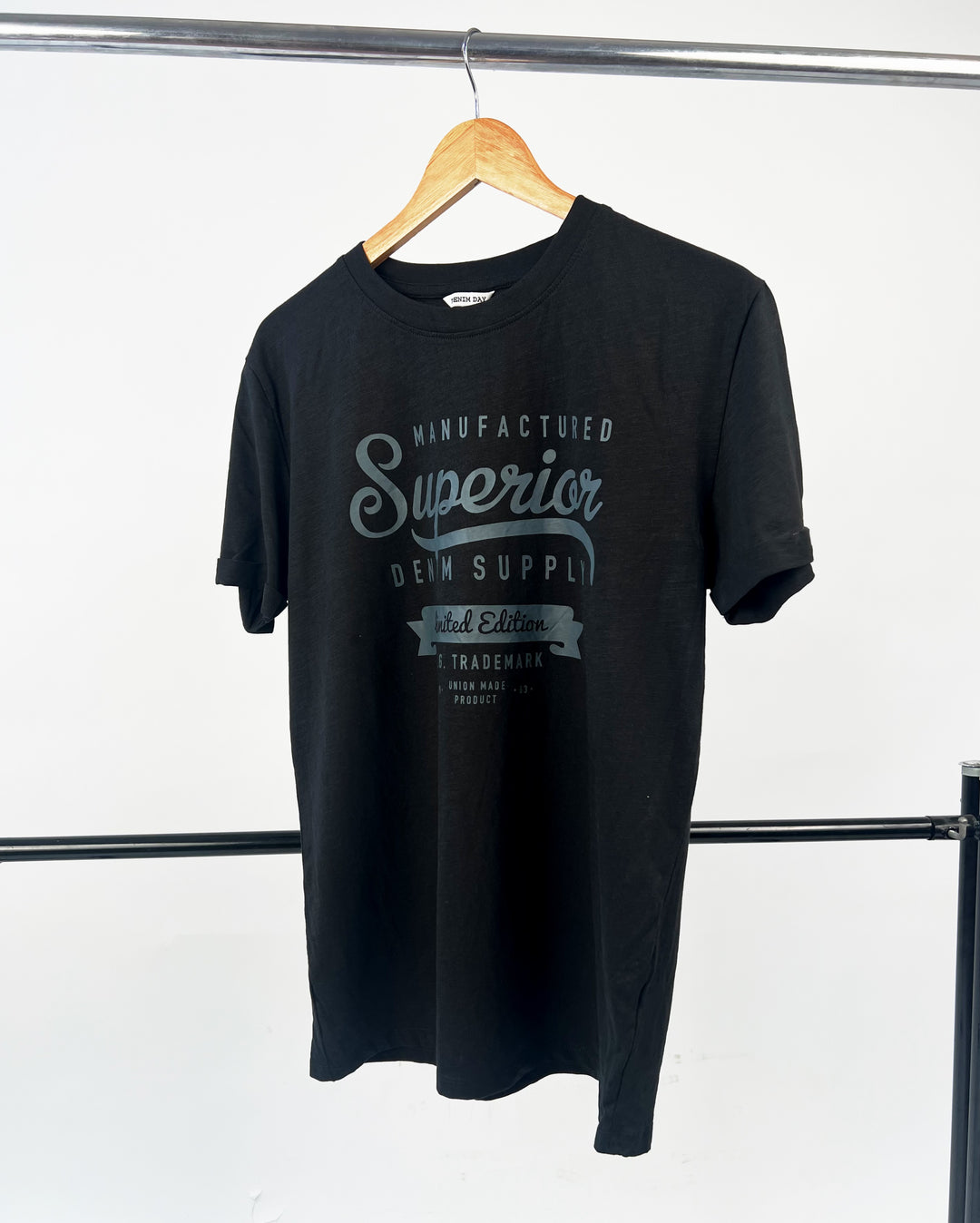 Denim Day Superior T-shirt in black