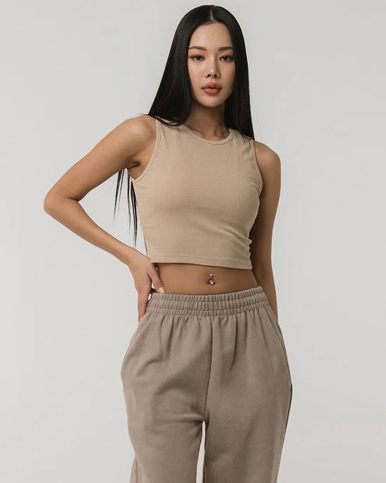 Chase conch wear sleeves crop top in beige