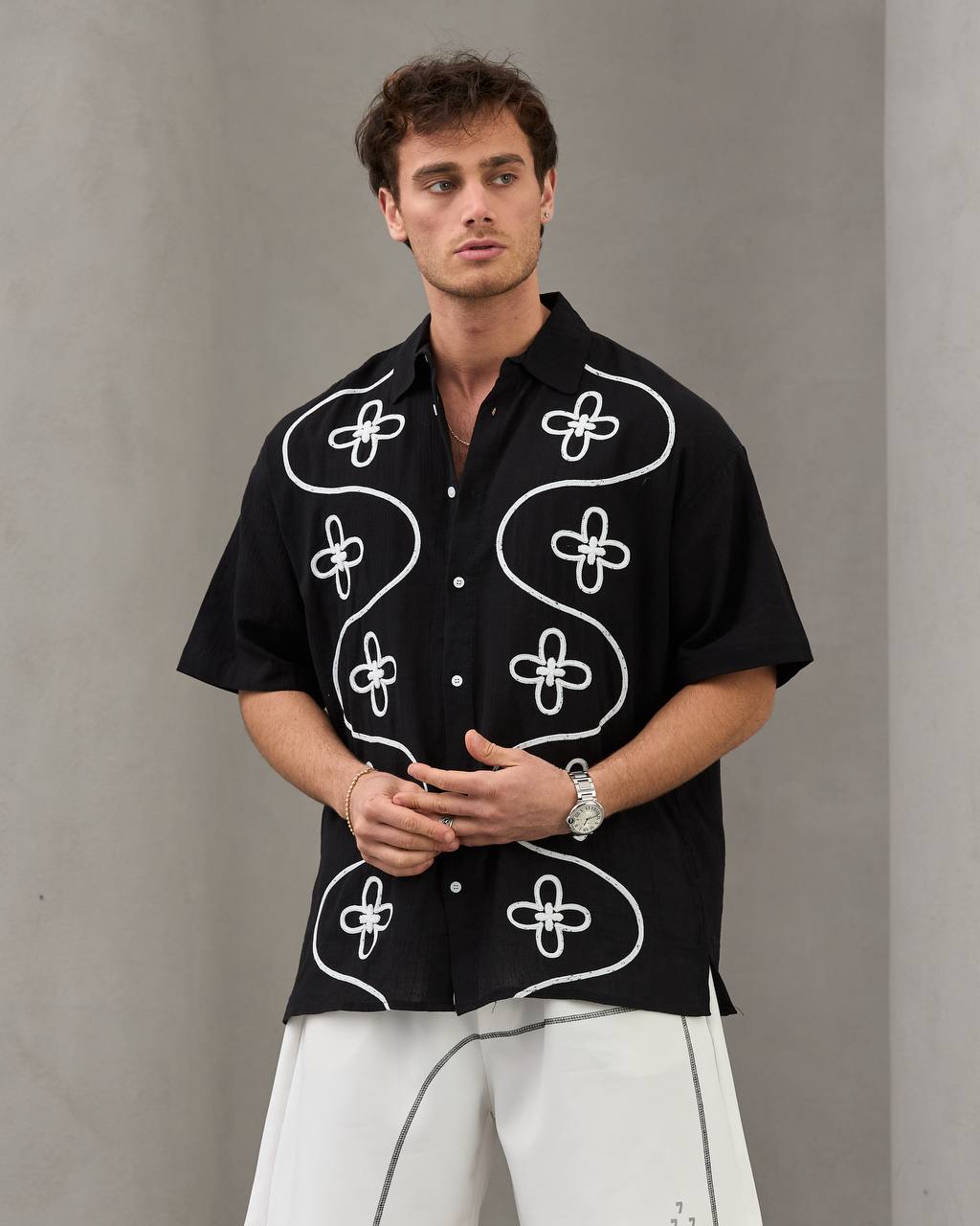 2morrow Embroidered Floral Shirt in Black