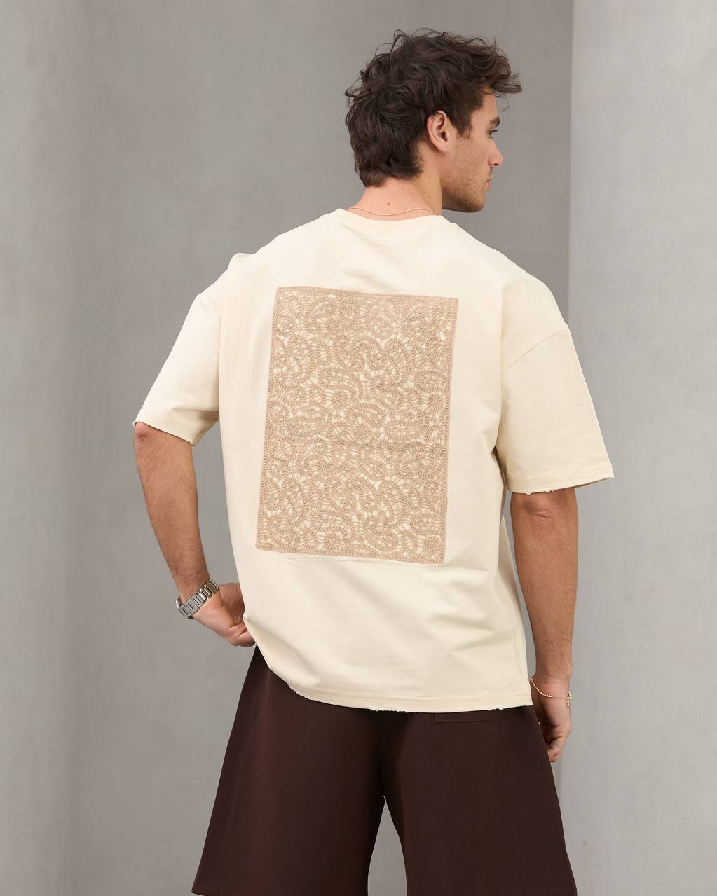 2morrow embroidered paisley T-shirt in beige