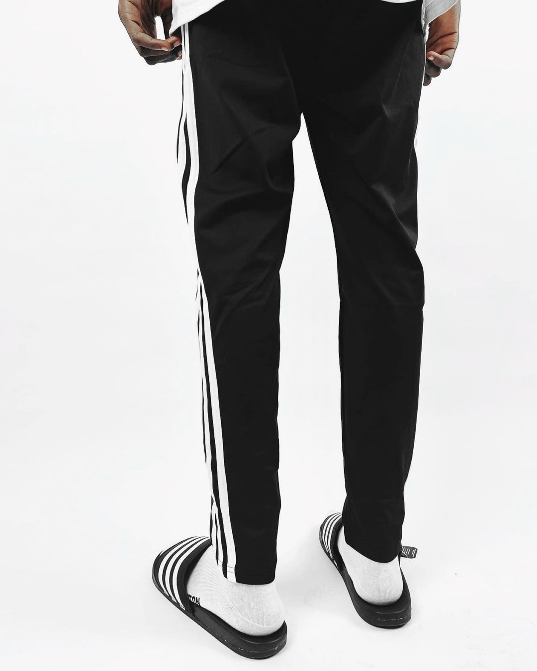 Adidas Adicolor Classic Trackpants in black – Garmisland