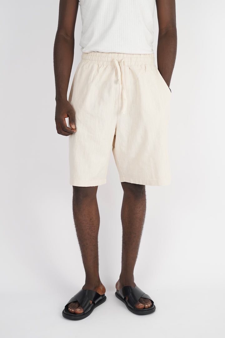 Vamos Linen Shorts in Beige