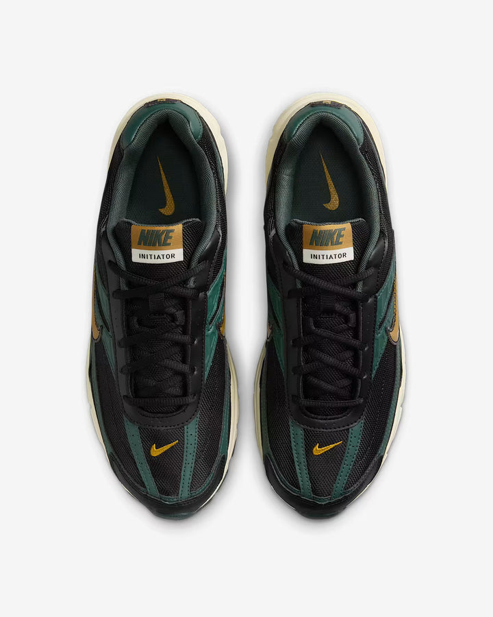 Nike Men’s Initiator Trainers in Green