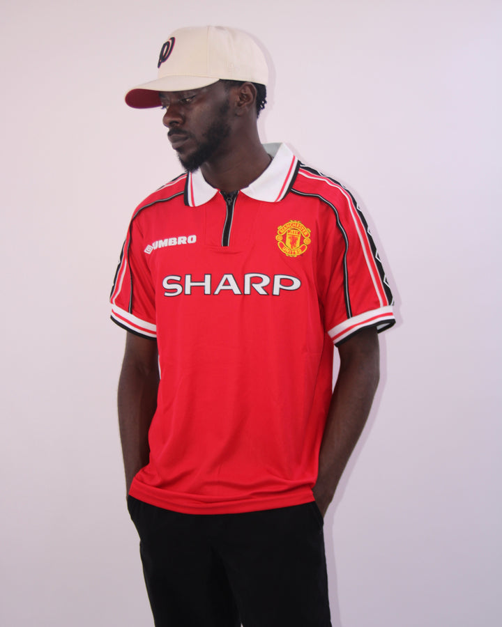 Manchester United 1998 Retro Jersey T-shirt in red