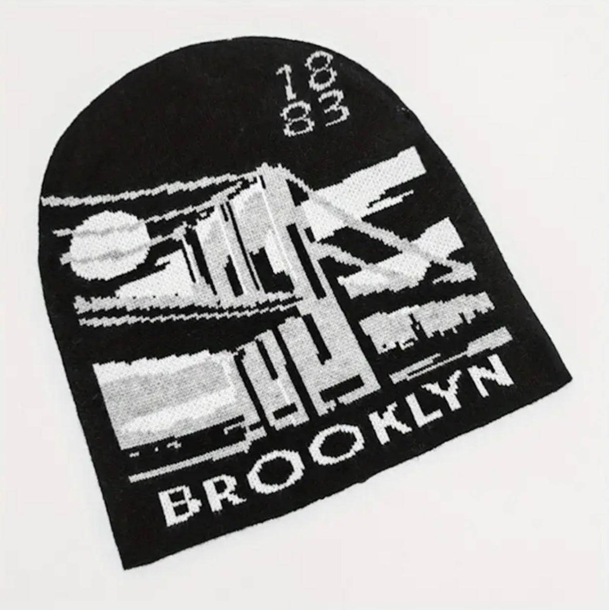 Brooklyn City Print Beanie In black