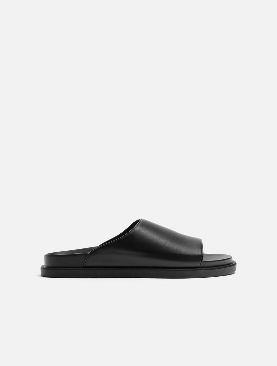 Garm Island Slip on Slippers in black