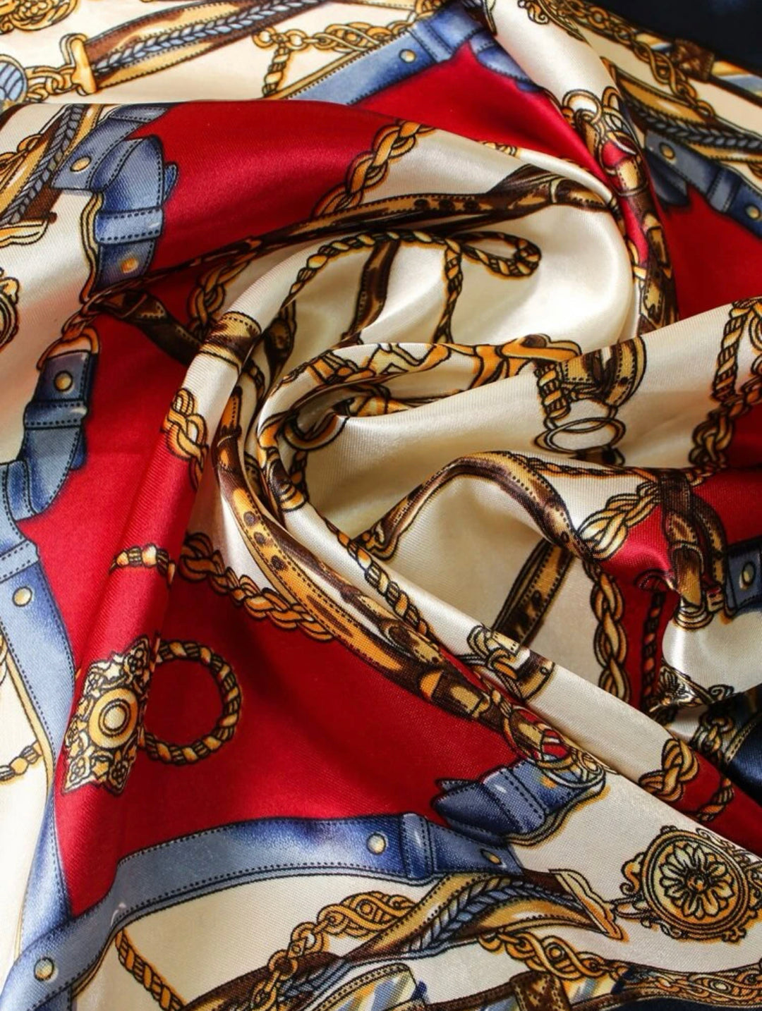 Chain print bandana in red