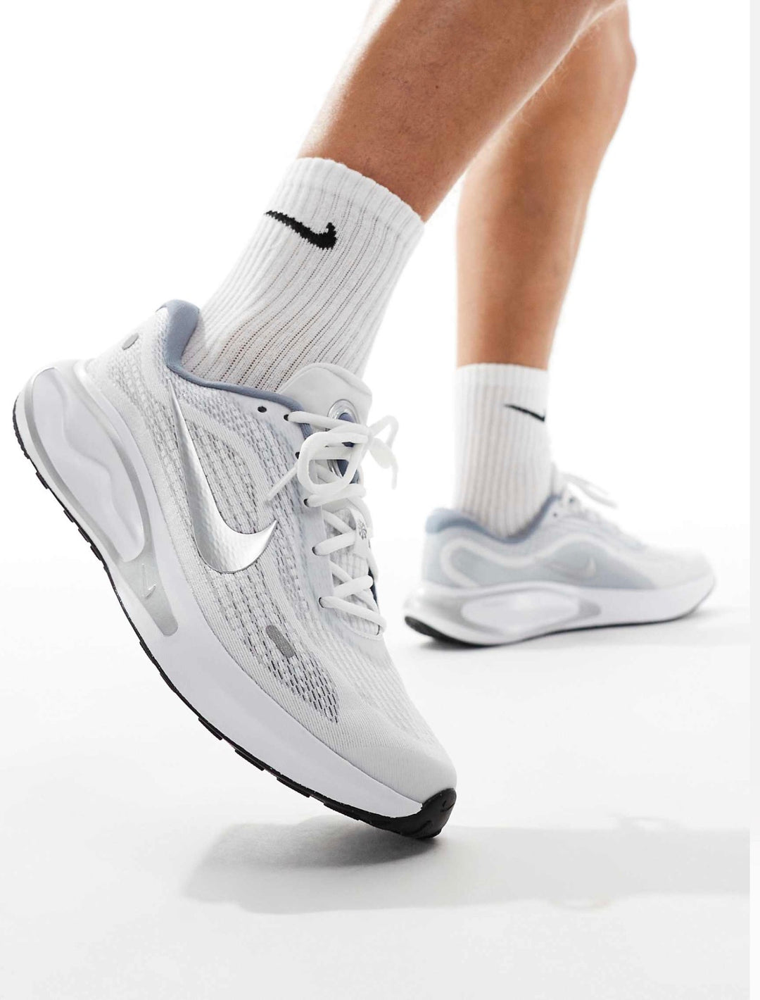 Nike Running Journey Trainers in White and Silver