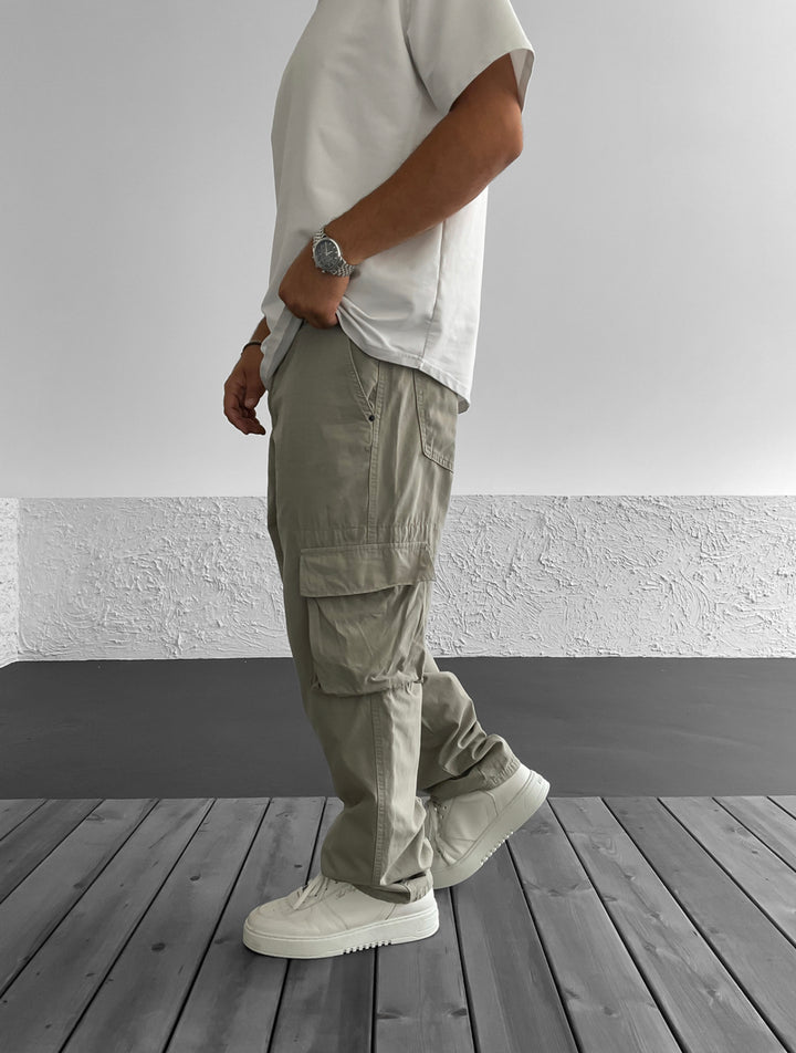 Difransel Banan Cargo Pants in khaki