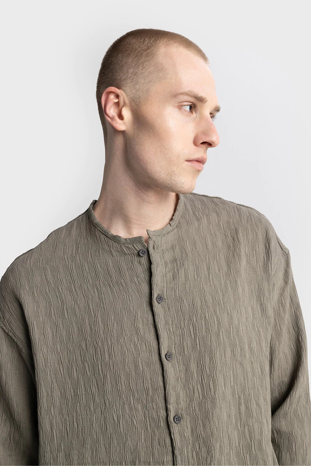 Giesto creased long sleeve shirt in sage green