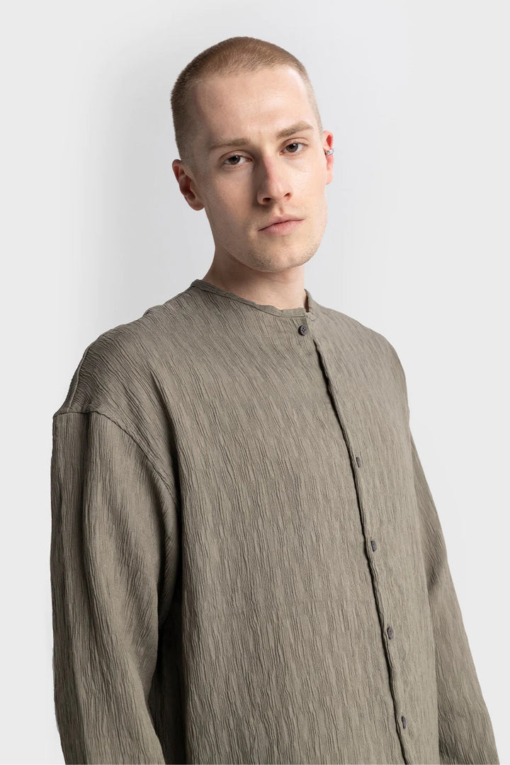 Giesto creased long sleeve shirt in sage green