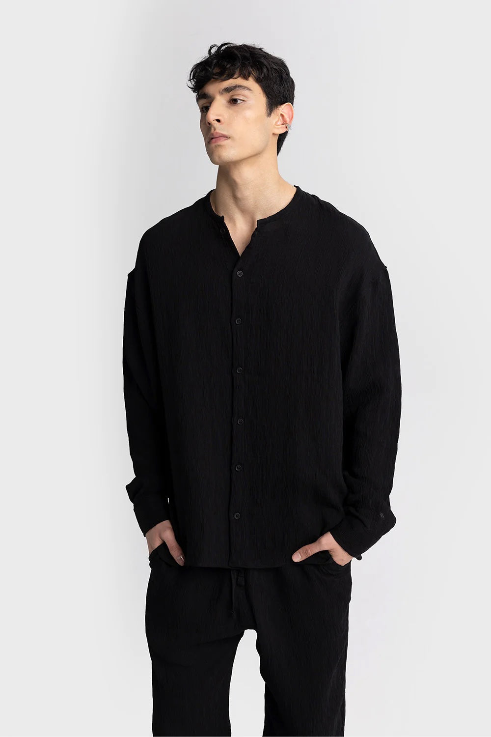 Giesto creased long sleeve shirt in black