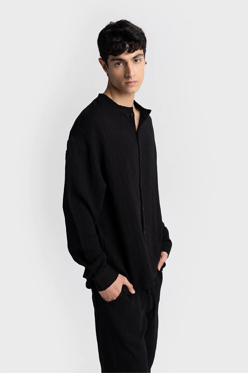 Giesto creased long sleeve shirt in black