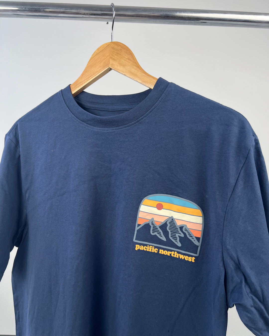Garage Mountain graphic t-shirt