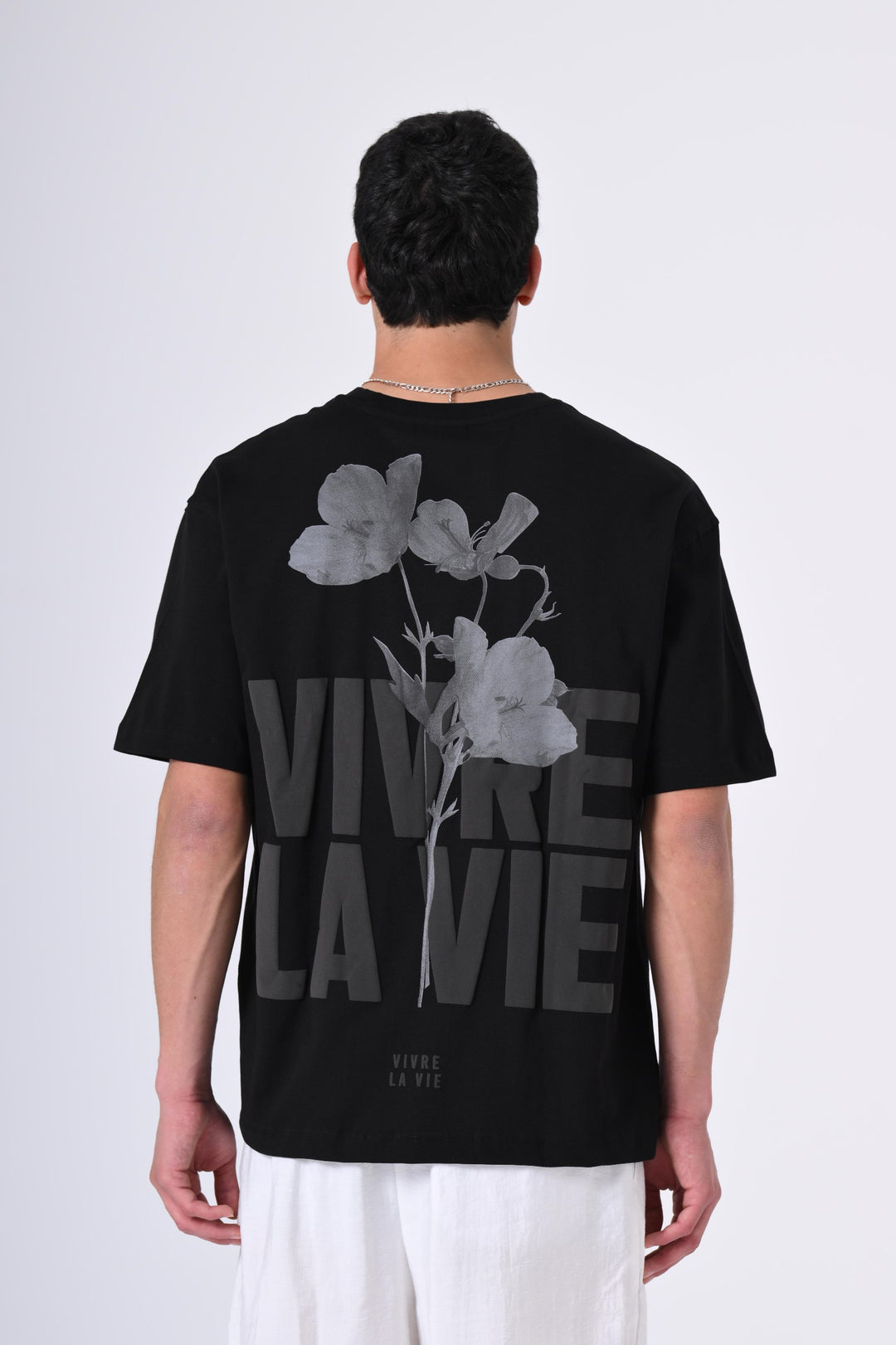 2512 La Vie T-shirt in Black