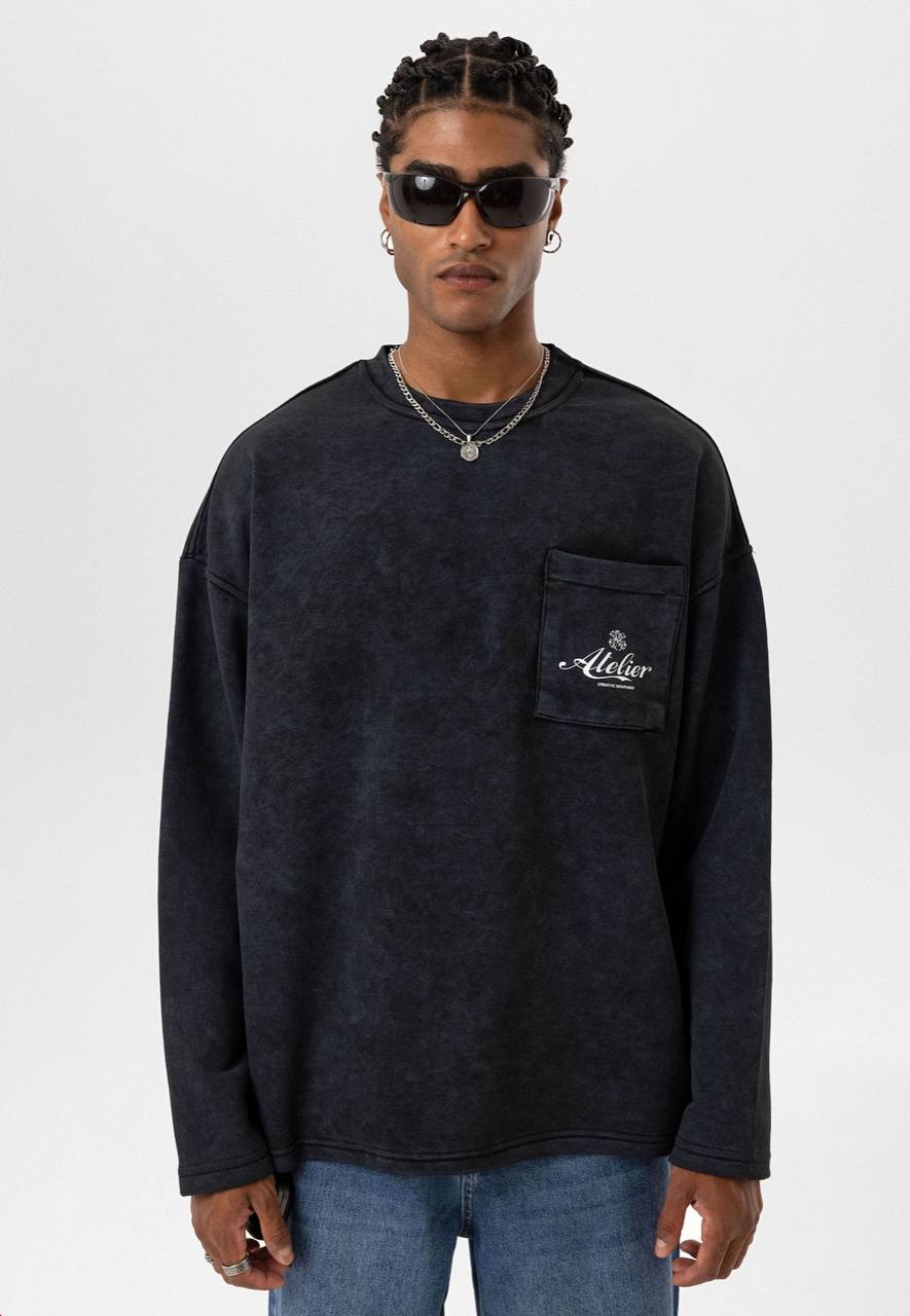 VAMOS ATELIER SWEATSHIRT IN WASHED BLACK