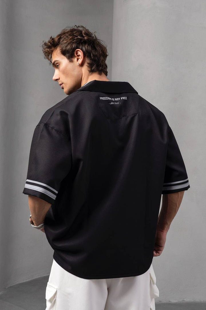 2morrow Dobberman Short Sleeve Revere Shirt in Black