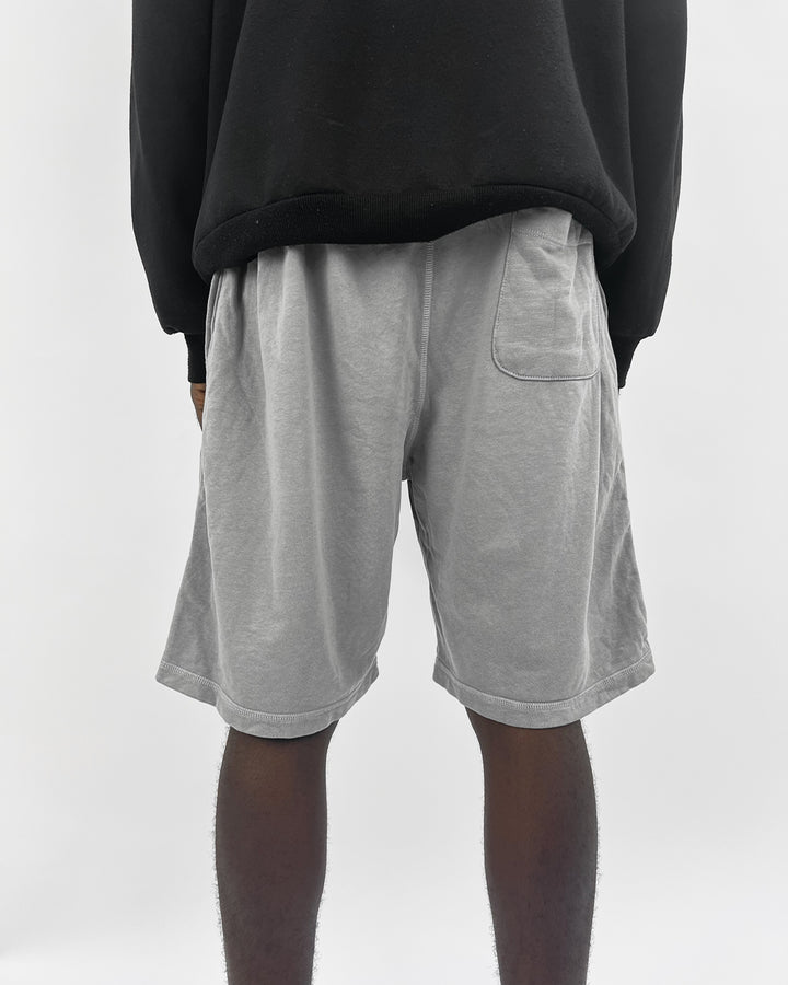 TU sweat shorts in gray