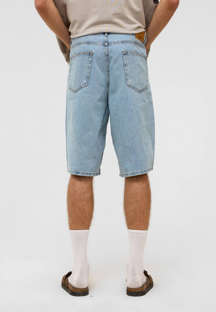 Vamos Baggy Jeans Shorts in Light Blue