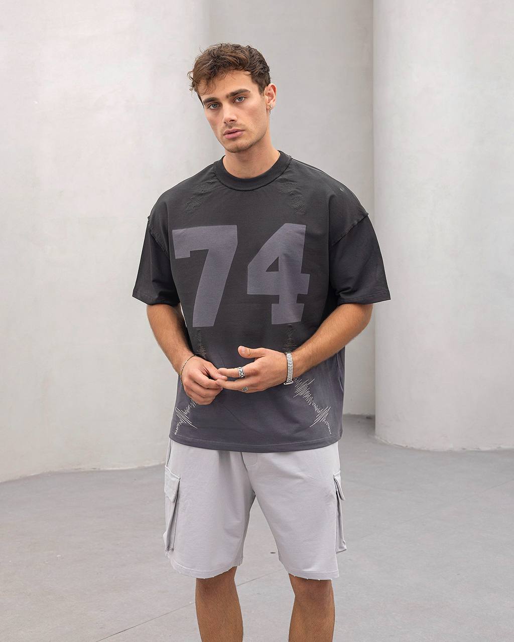 2morrow Graphic Stitch T-shirt in Grey