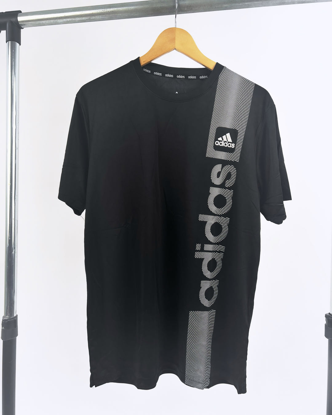 ADIDAS Training Essential Sport T-shirt in black