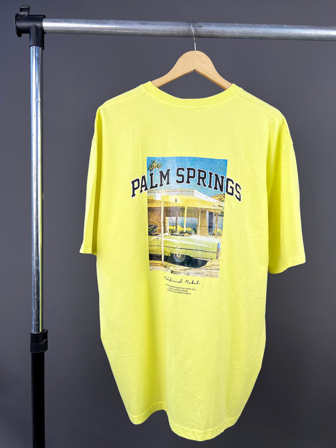 Palm Springs backprint t-shirt in yellow