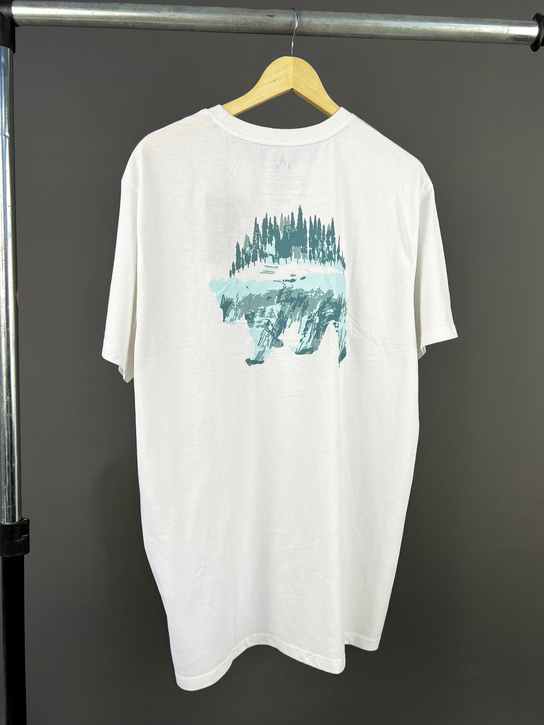 Whistler ice bear backprint t-shirt