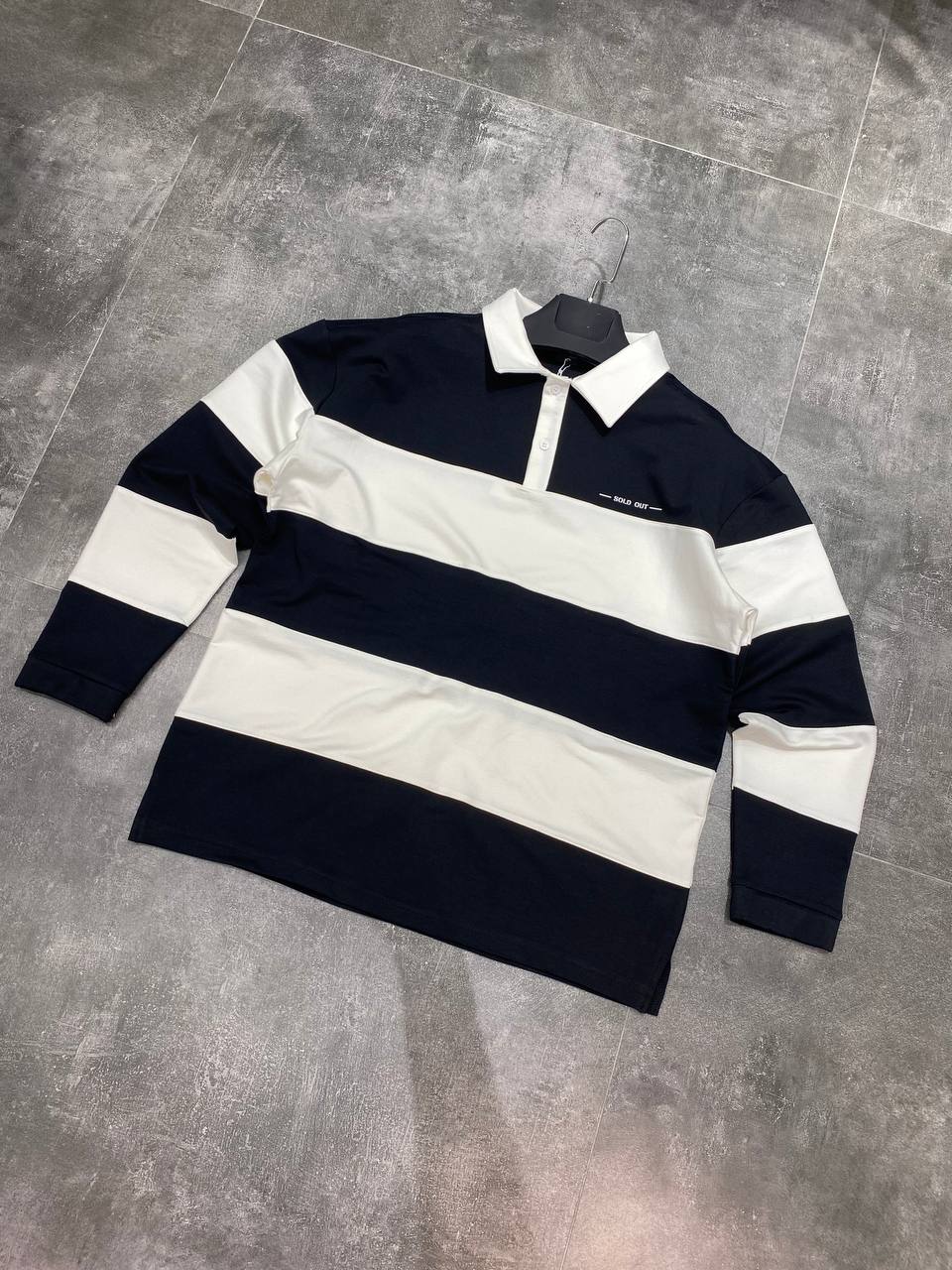 Spruce polo longsleeve in black and white