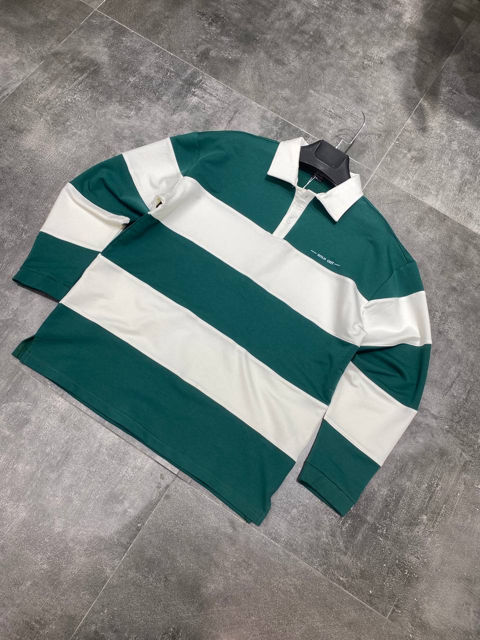 Spruce polo longsleeve in green and white