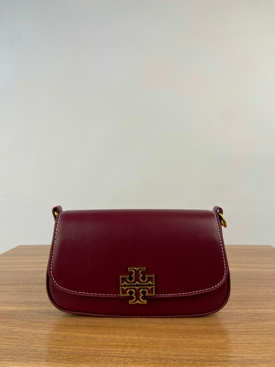 Eleanor convertible shoulder bag in burgundy