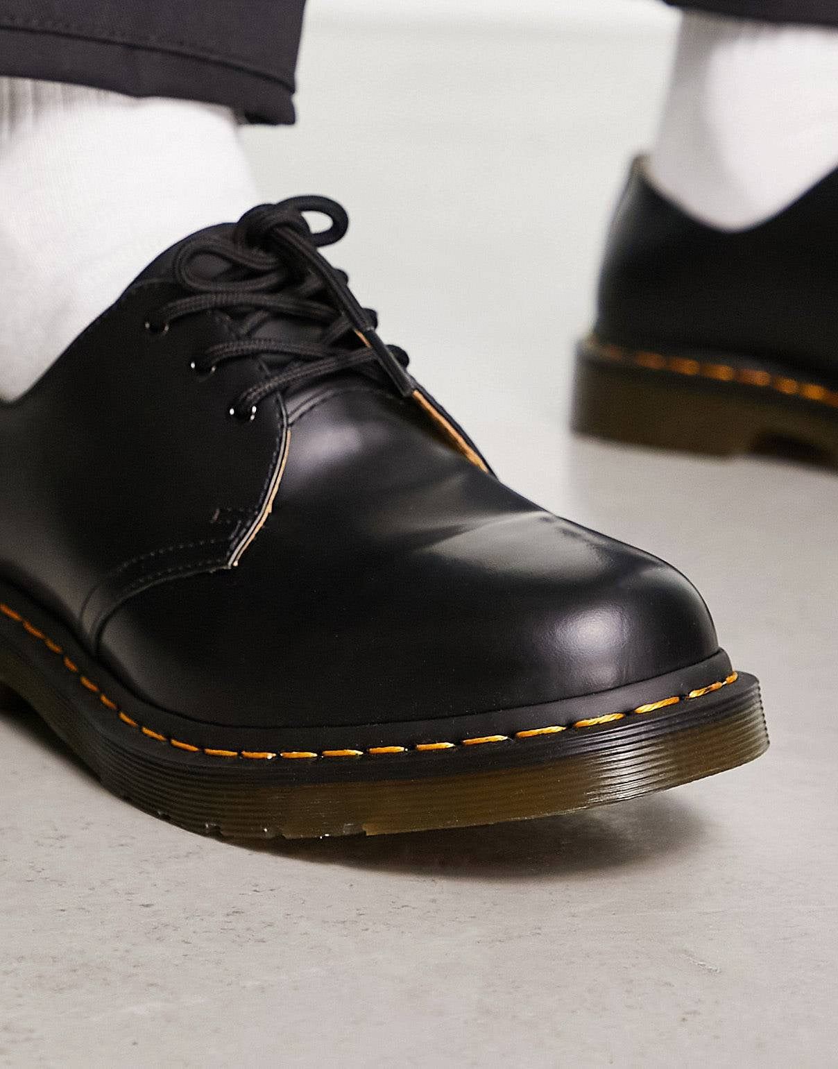 Dr Martens 3 eyed lace up Shoes – Garmisland