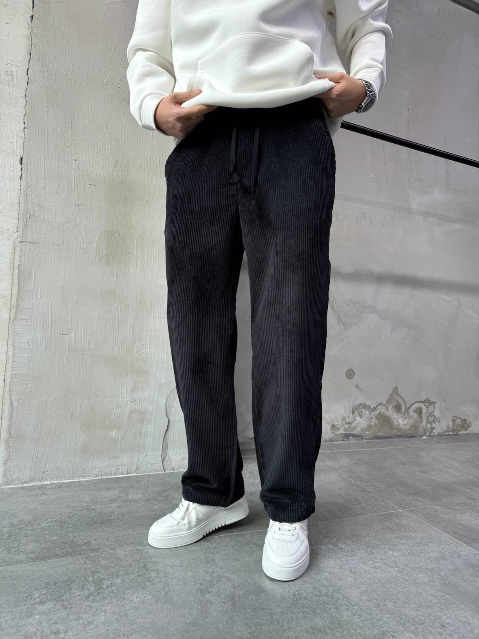 Difransel corduroy pants in black