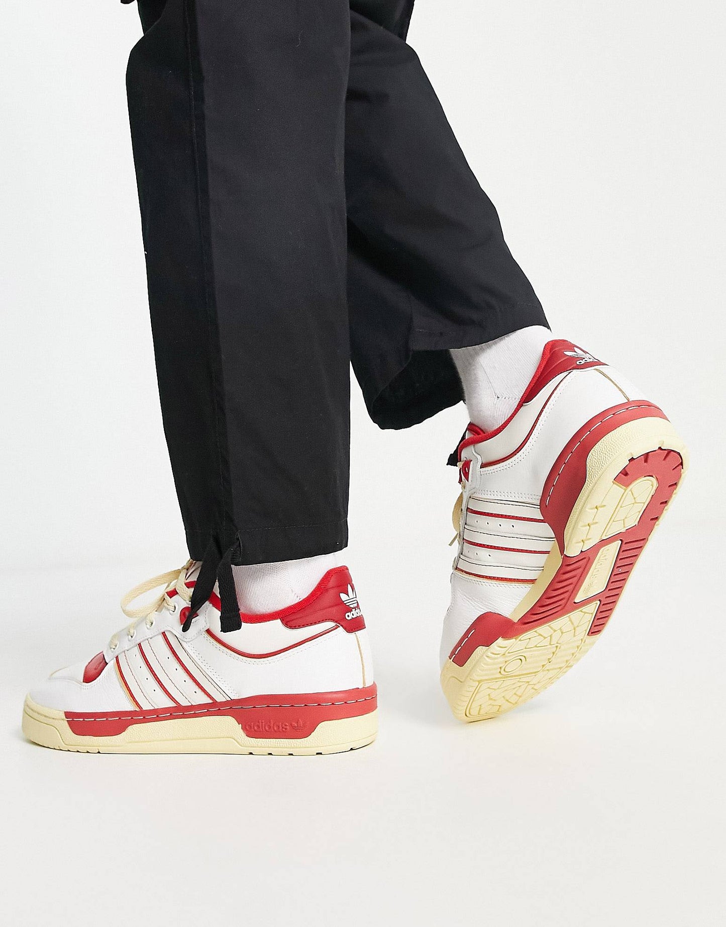 adidas Originals Rivalry Low 86 trainers in white and red – Garmisland